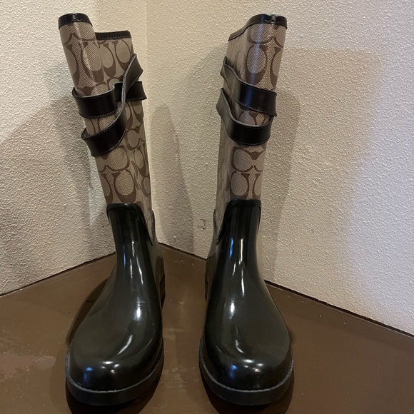 Coach Rain Boots 35 - Picture 4 of 4